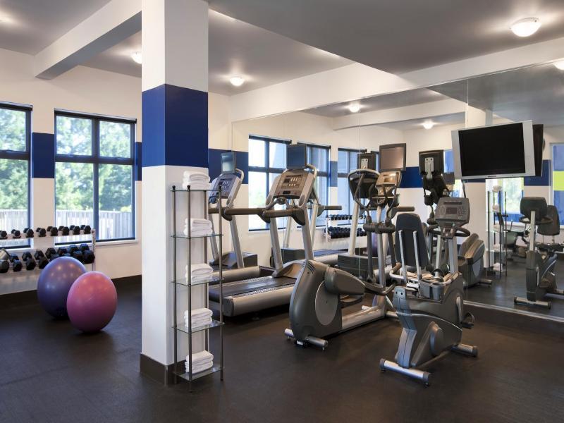 Four Points By Sheraton Victoria Gateway Langford Bagian luar foto