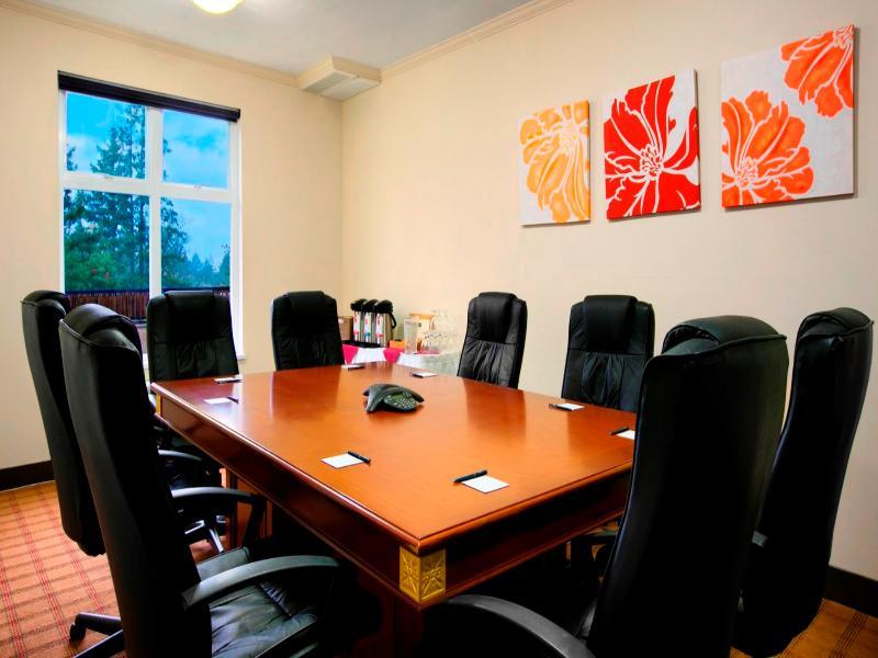 Four Points By Sheraton Victoria Gateway Langford Bagian luar foto