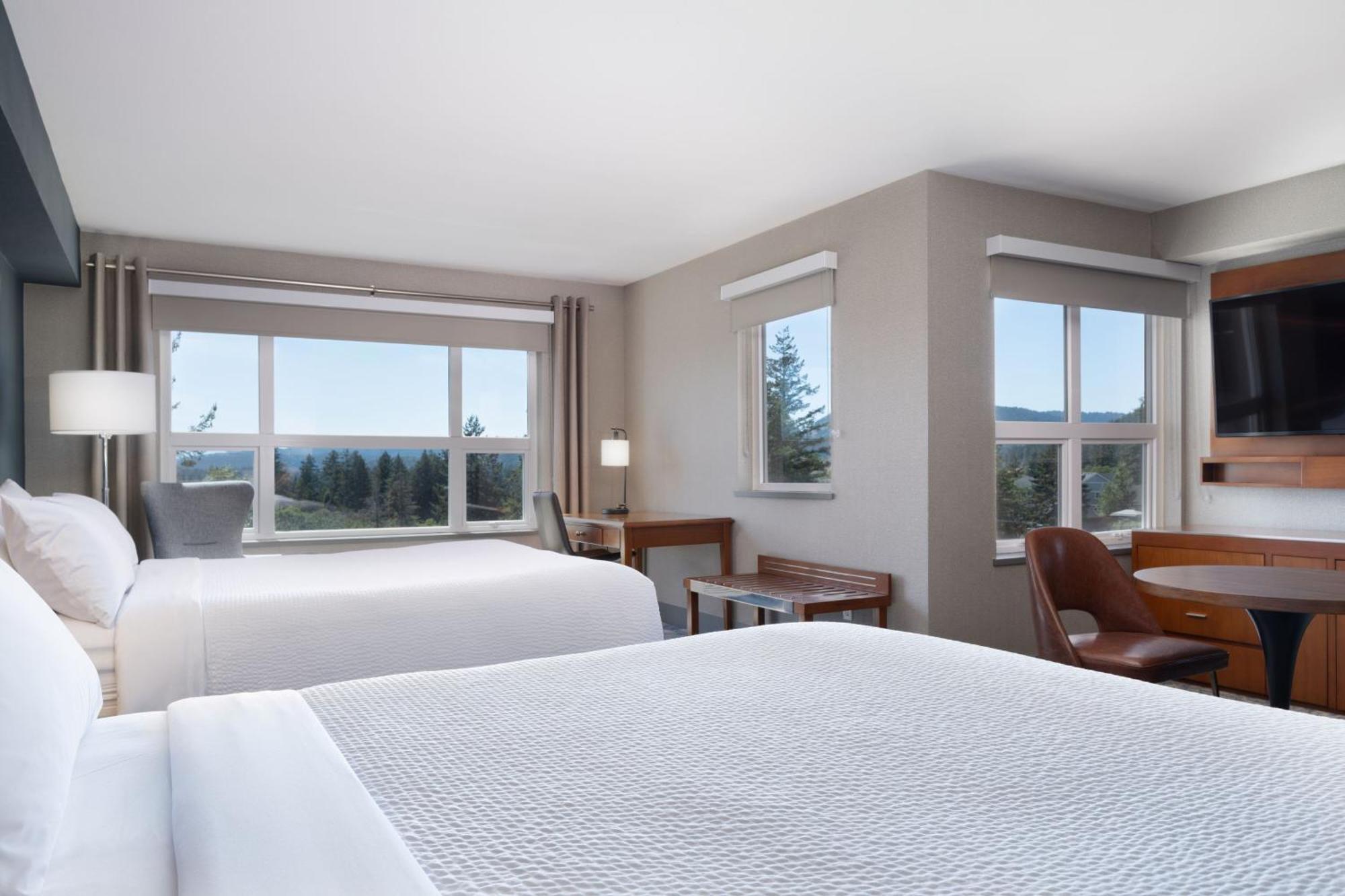 Four Points By Sheraton Victoria Gateway Langford Bagian luar foto