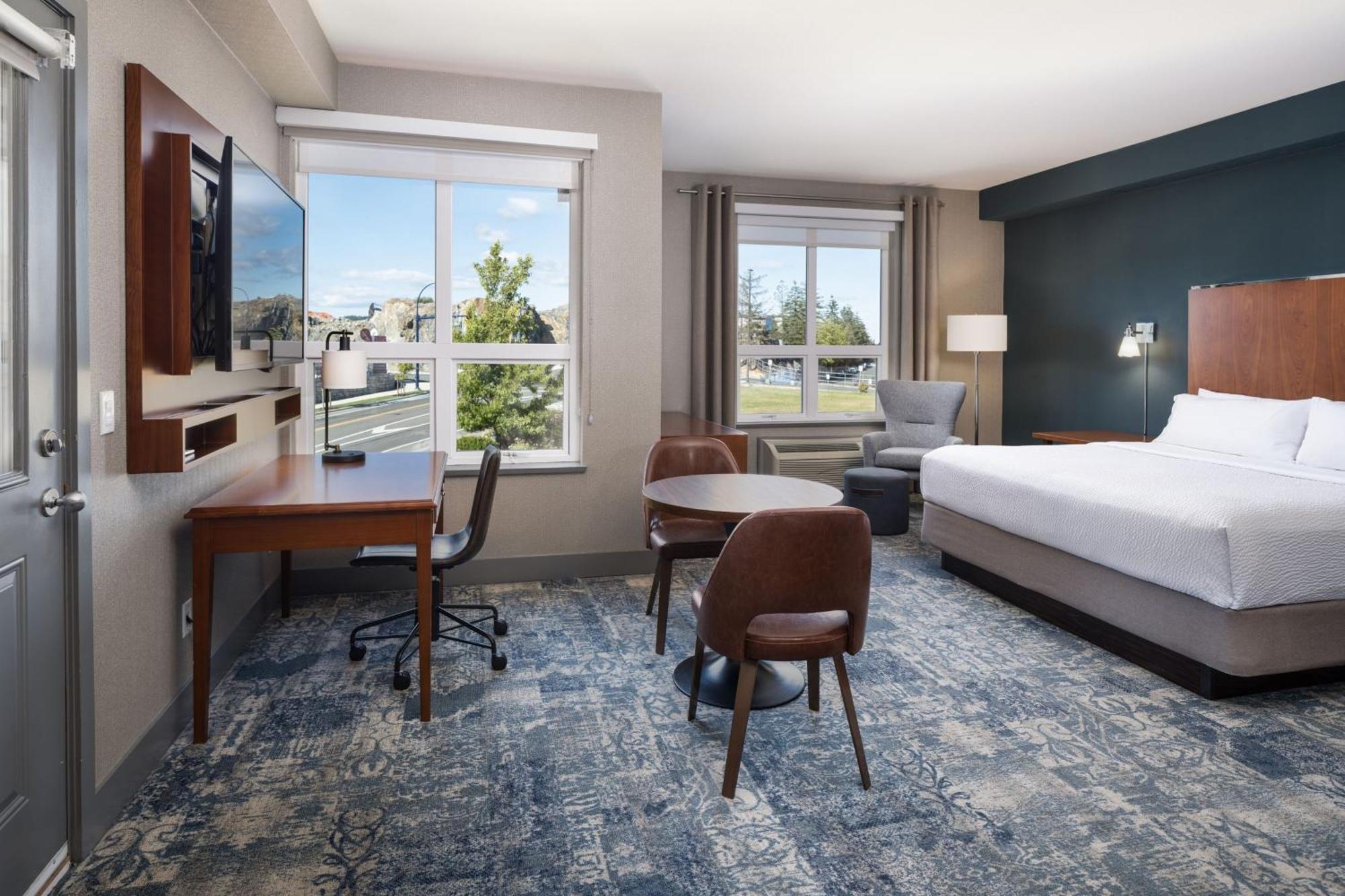 Four Points By Sheraton Victoria Gateway Langford Bagian luar foto
