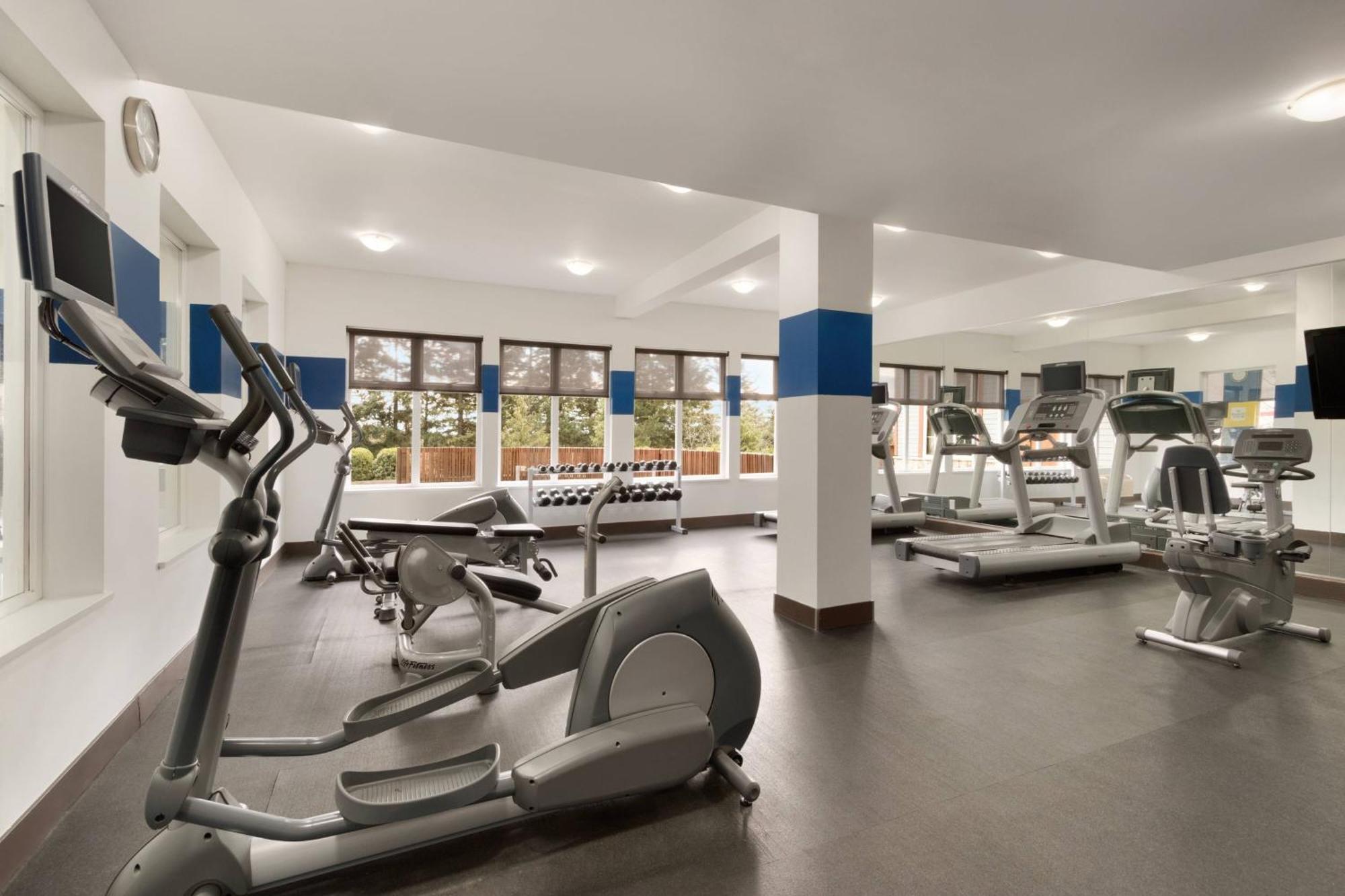 Four Points By Sheraton Victoria Gateway Langford Bagian luar foto